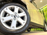 【純正15インチアルミホイール】外観にマッチした純正アルミホイールを装着しております。各種社外アルミホイールや、スタッドレスタイヤも取扱いしております。是非ご相談ください♪