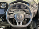 ステアリングも使用感が少なく、きれいな状態となっております♪