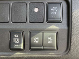 両側スライドドアはオート機能付き。運転席からも開閉可能です。