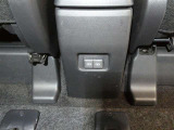 USBソケットも付いています。