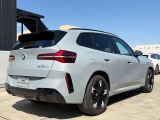 BMWのお車は、&ldquo;駆け抜ける歓び&rdquo;を体現しております。走行の安定性とコーナリングの良さを追求し、思い通りにハンドルの操作可能です。