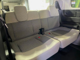3列目シートはもちろん状態良好☆大人でもゆったりと座って頂けますので、大人数でのお出かけもラクラクです♪ご家族で、気の知れた仲間で、ドライブに行くのが楽しみですね♪