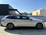 ご納車後も全国約200拠店のBMW正規ディーラーサービス工場にて保証対応いたします。お近くのBMW正規ディーラーをご案内の上、アフターメンテナンスをお受け頂けますので、安心してお乗りいただけます!!
