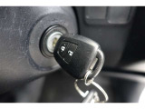ワイヤレスキーも完備しております! ロックやアンロックの際にキーを挿し込まないで良いので大切なお車を傷付けてしまう心配がありませんね♪