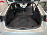 リアシートを倒すと、ラゲッジスペースを広くお使いいただけます!