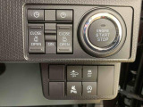 お車の状態をしっかりとお伝えするために1台の車両に付き40枚以上の画像を用意しております。外装はもちろん、室内の装備やお車の特徴などごらんください。