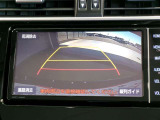 バックガイドモニターで、後方を確認しながら安心して駐車することができます。運転初心者も熟練者も必須の機能ですよ!