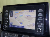 ナビゲーション付です。 ナビがあると便利、ラクラク何処でもいけます。 ナビが有るのと無いのとでは大きな違いですね。