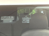 【ドライブレコーダー】ドライブレコーダー装備!走行中はもちろん、あおり運転や事故に遭遇した際、映像で記録し、万一のリスクに備えます。※記録用SDカードはお客様ご自身でご準備いただく必要があります。