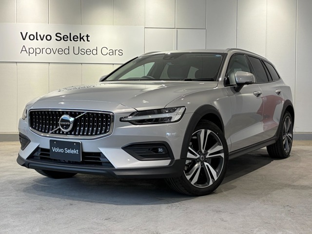 V60クロスカントリー ウルトラ B5 AWD 4WD 