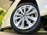 【純正18インチアルミホイール】外観にマッチした純正アルミホイールを装着しております。各種社外アルミホイールや、スタッドレスタイヤも取扱いしております。是非ご相談ください♪