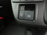 電動パーキングブレーキ搭載!指先だけで簡単に操作可能♪オートブレーキホールド搭載!信号待ちなどでブレーキを踏んで停車した時にブレーキペダルから足を離してもブレーキを保持するので安心です♪