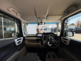 インパネ周りのお写真です。 視界が広く運転もしやすくなっております♪