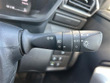 【 オートライト 】オートライトなのでライトの点け忘れを気にすることなく運転が出来ます。