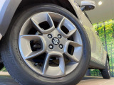 【純正16インチアルミホイール】外観にマッチした純正アルミホイールを装着しております。各種社外アルミホイールや、スタッドレスタイヤも取扱いしております。是非ご相談ください♪