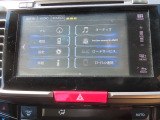 【 ホンダ純正ナビ】Bluetooth接続に対応しています。その他、TVやAM/FMラジオの視聴・CDやDVD再生・USB接続などが可能です。