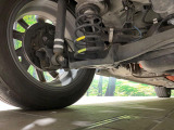 お車を安心してお乗りいただく為には、足回りの定期点検が欠かせません。サービスサポート(有償保証)では無料点検もご提供しており、安心のカーライフをお過ごしいただけるサポート体制が整っています。