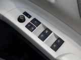 パワーウインドウを装備しております!後席ウインドゥの閉め忘れも運転席で解決できます♪