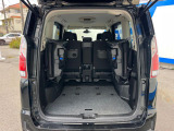 後席を格納すると、これだけの広さが!シーンに合わせたシートアレンジで、大きな荷物も積むことが出来ます♪