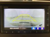 リアカメラ付で、後方をナビ画面で確認。車庫入れも安心です。もちろん、バックギアと連動しています。