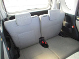 ゆとりある広々とした車内空間は、ドライブを始め買い物やレジャーなど、幅広く活躍します。一人でもみんなとでもお出かけを楽しみましょう!