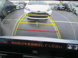 バックカメラ付き♪車庫入れ、バックでの駐車時に後方が見える事での安心感は大きいです☆一度装備したら外せなくなるアイテムです♪