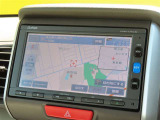 メモリーナビを装着。(ワンセグTVの視聴、Bluetoothの接続可能)