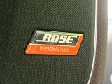 【BOSEサウンドシステム】メーカーオプションの高品位サウンドシステムを搭載。専用のチューニングが施された大小様々なスピーカーから良質なサウンドが奏でられ、臨場感あふれる音響空間を演出します。