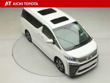 両側パワースライドドア付きだから、狭い駐車スペースなどでの乗り降りラクラク♪小さなお子さまのいるご家庭には嬉しい装備です。