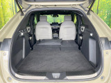 普段のお買い物や通勤、送迎等に十分な荷室スペースを確保しております。セカンドシートを倒すと、大きな荷物の積載も可能です♪