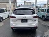 CX-5の後ろ姿はかっこよさと上質さがありますね