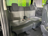3列目シートはもちろん状態良好☆大人でもゆったりと座って頂けますので、大人数でのお出かけもラクラクです♪ご家族で、気の知れた仲間で、ドライブに行くのが楽しみですね♪