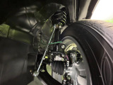 お車を安心してお乗りいただく為には、足回りの定期点検が欠かせません。サービスサポート(有償保証)では無料点検もご提供しており、安心のカーライフをお過ごしいただけるサポート体制が整っています。