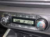 【オートエアコン】お好みの温度に設定して頂くと、車内の温度を自動調整♪快適にクルマの中を過ごして頂けます。