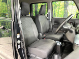運転席シート廻りは使用感も少なく、良好な状態となっています。丁寧に使われていたことがよくわかりますね。