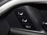 運転席のパワーシートは2名様分までメモリー機能付きです。