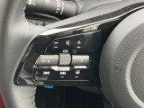 ハンドルにスイッチが付いており、音量やチャンネルを変えることができたり、ハンズフリー通話の応答もお手元で出来ちゃいます♪