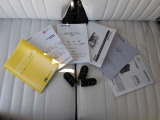 おクルマ取扱説明書&ナビの説明書&メンテナンスノートすべて揃っていますのでご安心です!インテリジェントキー★ドアの施錠開錠はもちろんのこと、エンジン始動もラクに行えます♪
