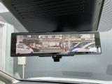 荷物をたくさん載せても後ろの確認が出来る便利なインテリジェントルームミラー!