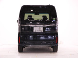 ◆サイド+サイドカーテンエアバッグシステム◆胸部へのダメージを低減するサイドエアバッグと頭部や頸部を保護するサイドカーテンエアバッグで安心をサポートします。