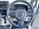 ステアリングも使用感が少なく、きれいな状態となっております♪