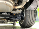 お車を安心してお乗りいただく為には、足回りの定期点検が欠かせません。サービスサポート(有償保証)では無料点検もご提供しており、安心のカーライフをお過ごしいただけるサポート体制が整っています。