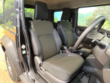 運転席シート廻りは使用感も少なく、良好な状態となっています。丁寧に使われていたことがよくわかりますね。