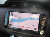 日産純正の地デジ対応ナビゲーションが装着されてます。