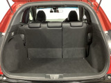 荷室も十分なスペースがあります。