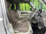 運転席シート廻りは使用感も少なく、良好な状態となっています。丁寧に使われていたことがよくわかりますね。