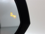 隣車線を走る車両をレーダーで検知し、ドアミラーでは確認しにくい後側方エリアに存在する車両に加え、急接近してくる車両も検知します。車両を検知するとドアミラーに搭載されたLEDインジケーターが点灯します。
