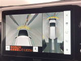 幅も大きいクルマなので、すれ違いも心配ですよね。バックカメラだけでなく、サイドカメラも装備しています。裏道のすれ違いの時なども、活躍してくれます。