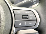 【アダプティブクルーズコントロール】高速道路での長距離走行が楽に!!自動で速度を保つクルーズコントロールが、衝突軽減システムと連携し、前方の車両を感知して車間を保つように速度調節してくれます!!