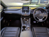 NX 300h Fスポーツ 4WD 